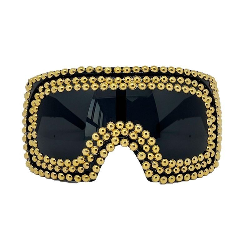 Men's Personality Punk Super Large Rim Square Rivet Sunglasses